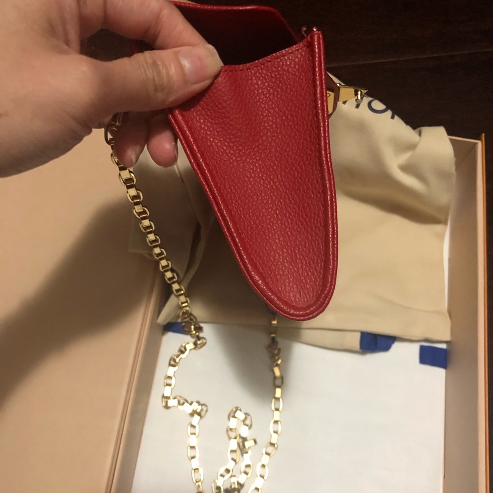 LV purse